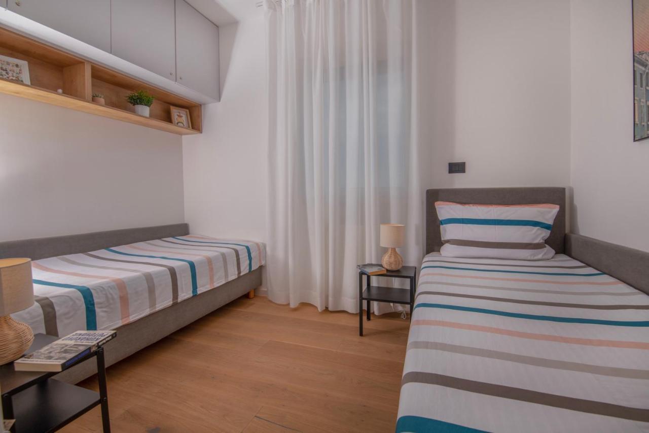 Family & Friends Pula - Top Floor - Free Parking Esterno foto